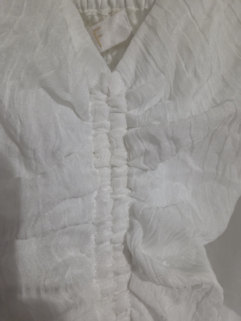 Wayf White Ruched Puff-Sleeve Crop Top - Picture 2 of 5